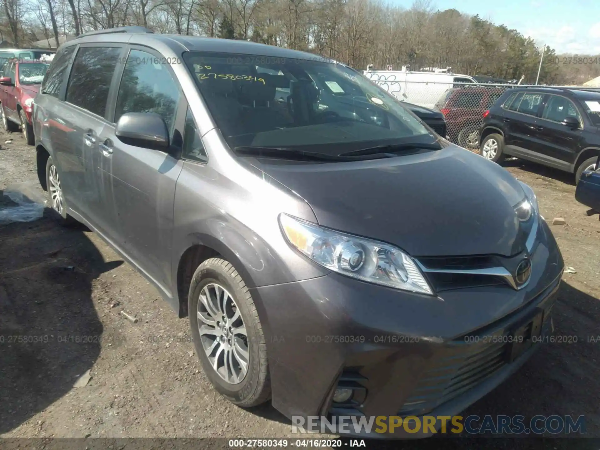 1 Photograph of a damaged car 5TDYZ3DC1LS022637 TOYOTA SIENNA 2020