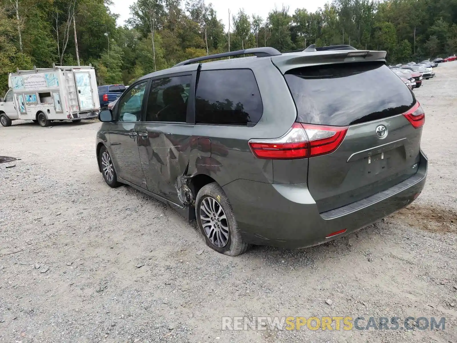 9 Photograph of a damaged car 5TDYZ3DC1LS023335 TOYOTA SIENNA 2020