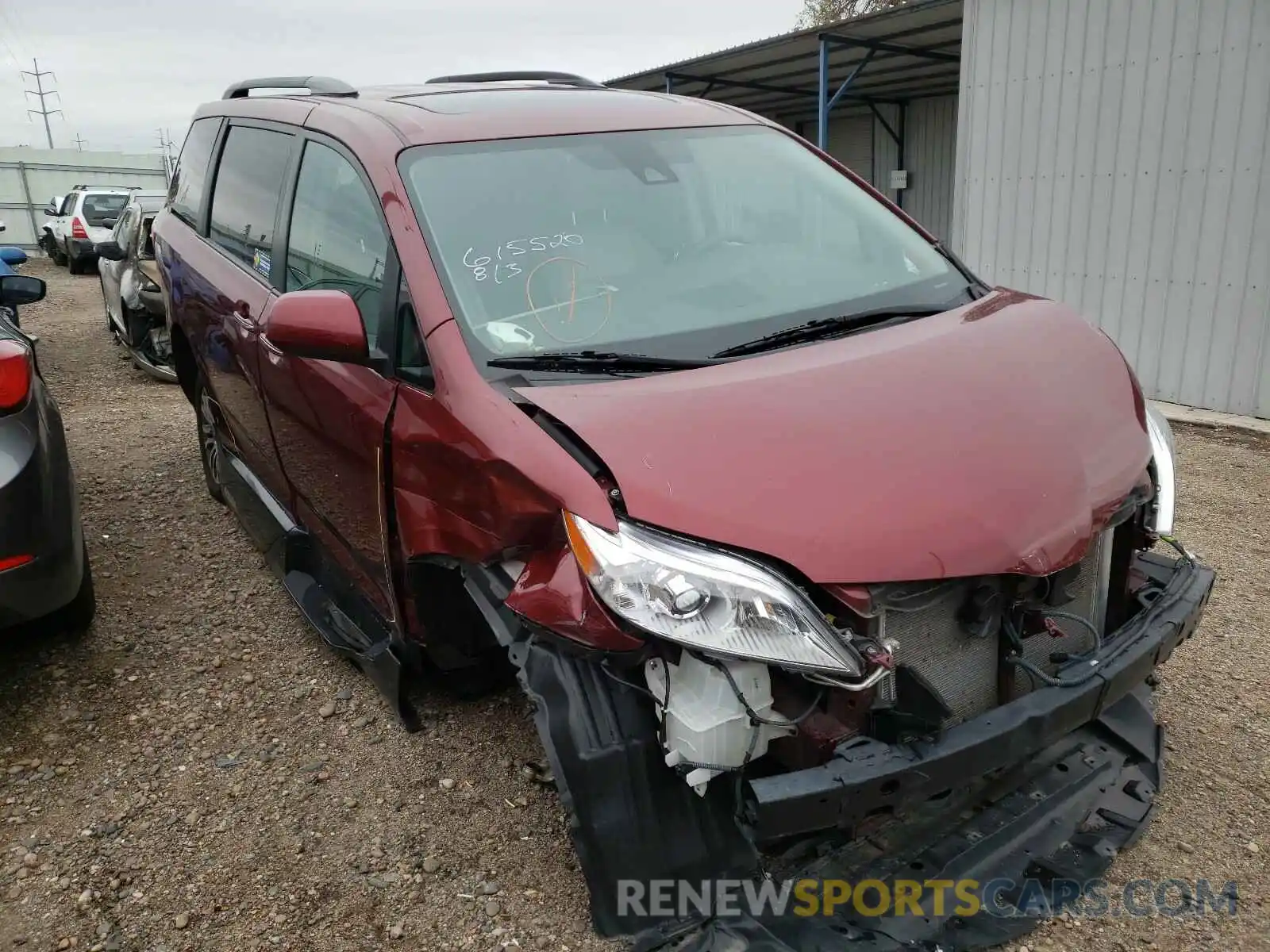 1 Photograph of a damaged car 5TDYZ3DC1LS025568 TOYOTA SIENNA 2020