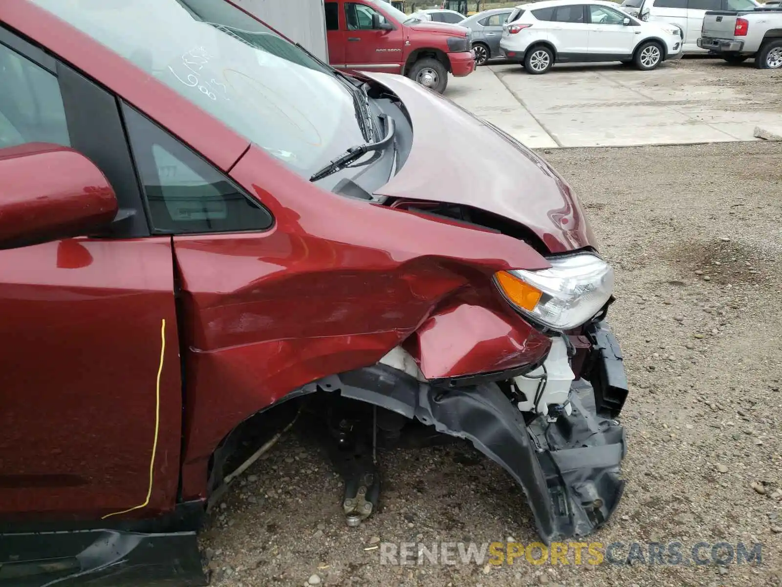 9 Photograph of a damaged car 5TDYZ3DC1LS025568 TOYOTA SIENNA 2020