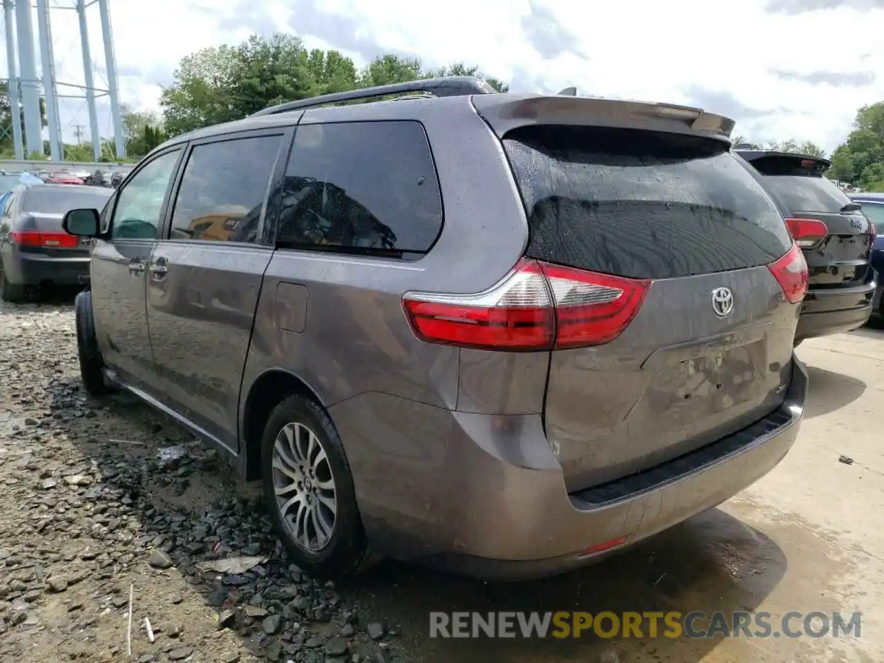 3 Photograph of a damaged car 5TDYZ3DC1LS034206 TOYOTA SIENNA 2020