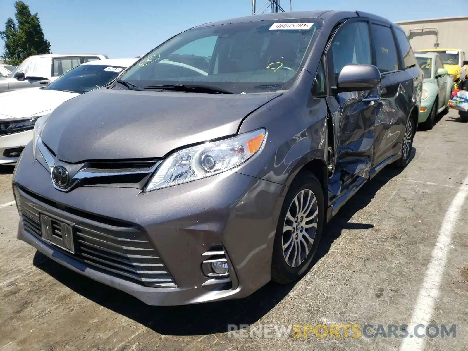 2 Photograph of a damaged car 5TDYZ3DC1LS035050 TOYOTA SIENNA 2020