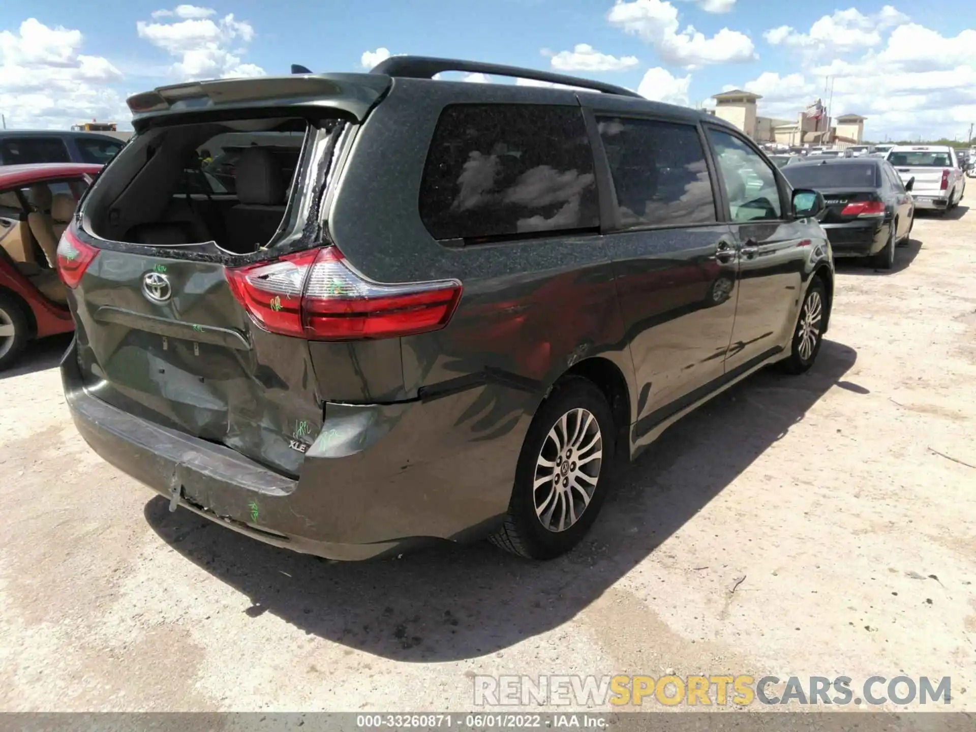 4 Фотография поврежденного автомобиля 5TDYZ3DC1LS035582 TOYOTA SIENNA 2020