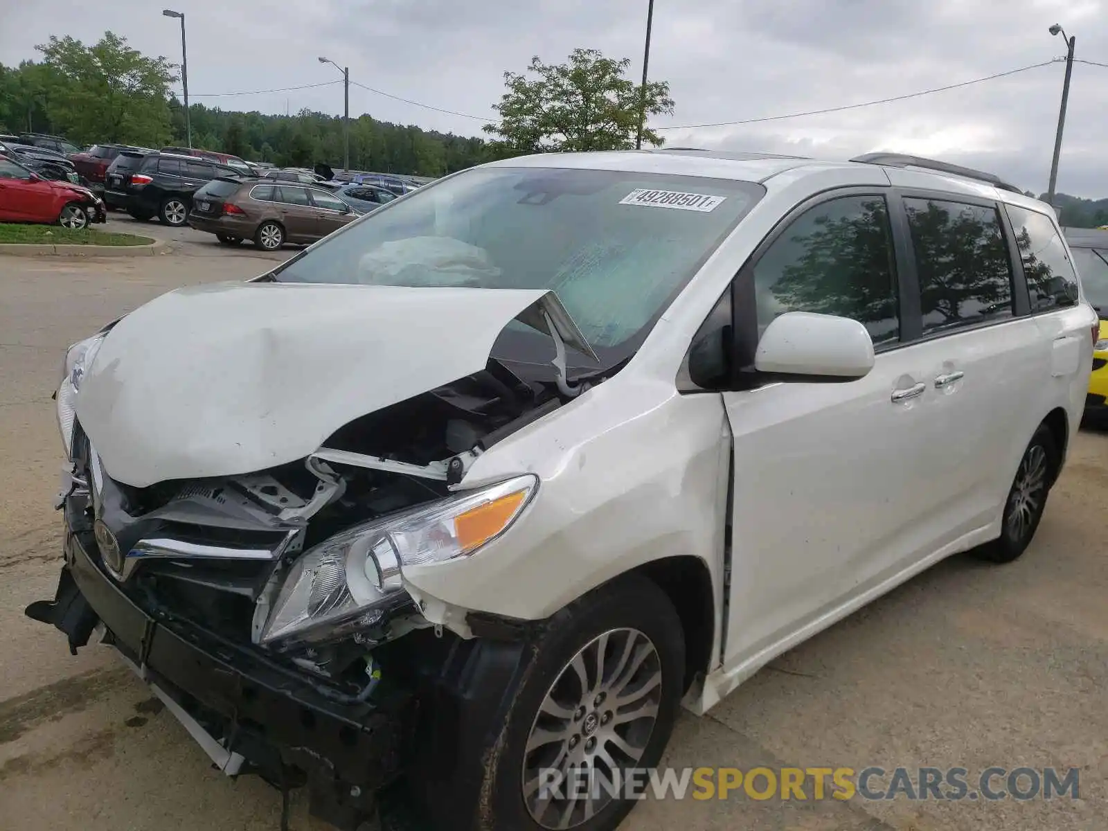 2 Photograph of a damaged car 5TDYZ3DC1LS035646 TOYOTA SIENNA 2020