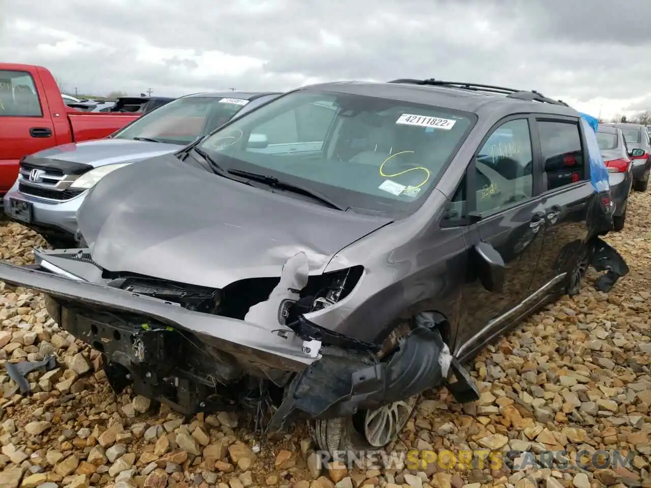 2 Photograph of a damaged car 5TDYZ3DC1LS042399 TOYOTA SIENNA 2020