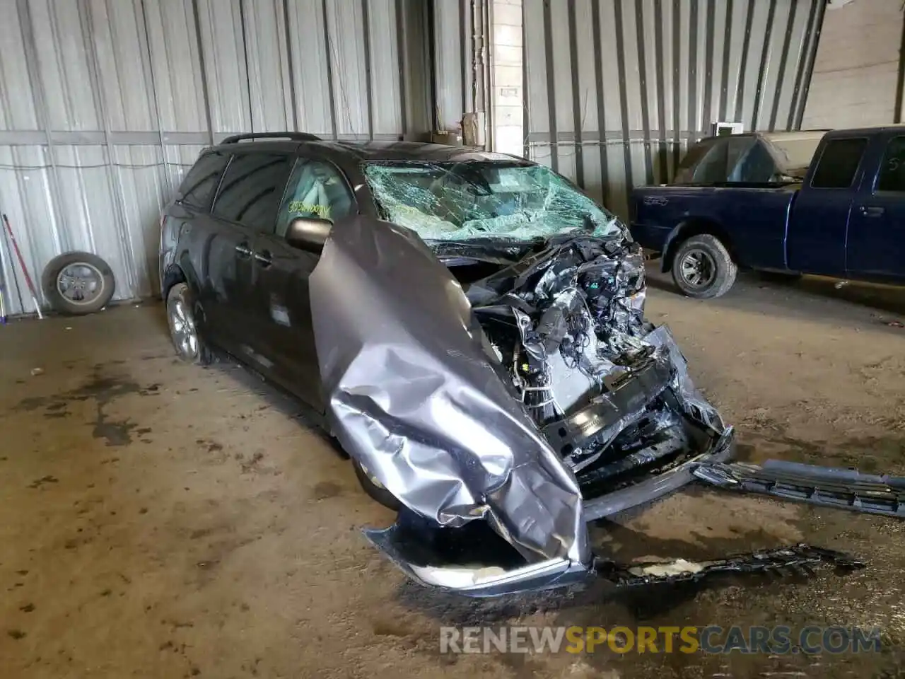 1 Photograph of a damaged car 5TDYZ3DC1LS042838 TOYOTA SIENNA 2020