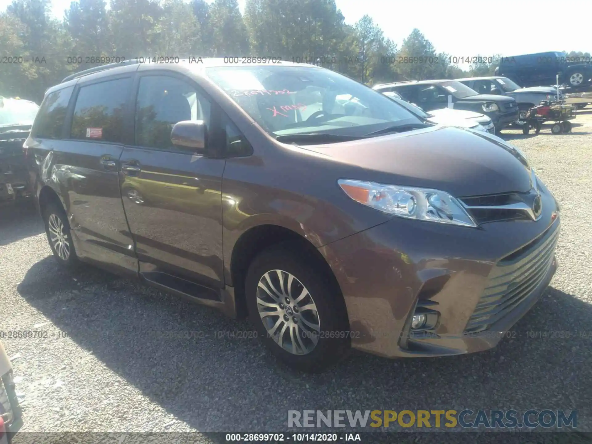 1 Photograph of a damaged car 5TDYZ3DC1LS044606 TOYOTA SIENNA 2020