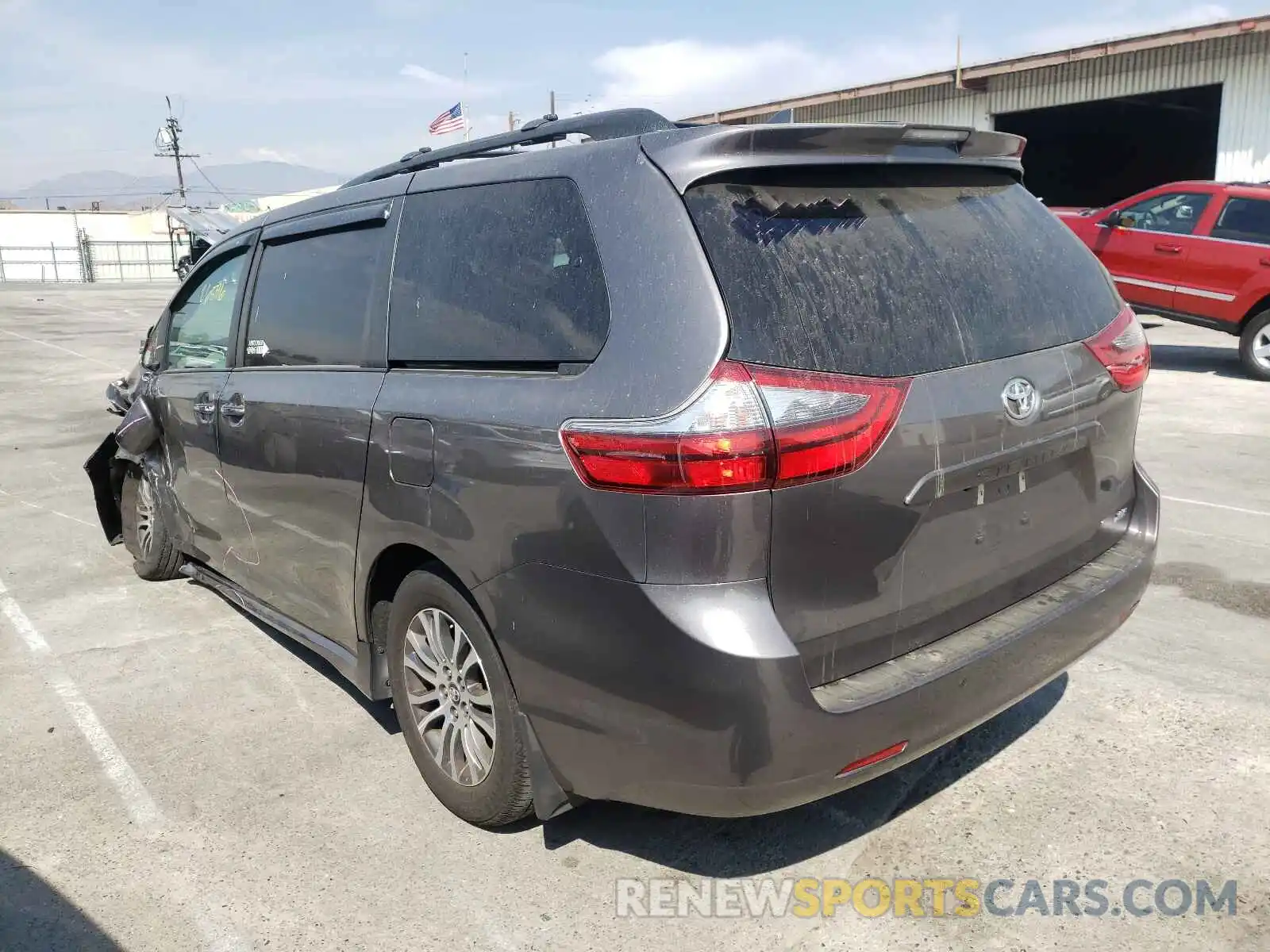 3 Фотография поврежденного автомобиля 5TDYZ3DC1LS049224 TOYOTA SIENNA 2020