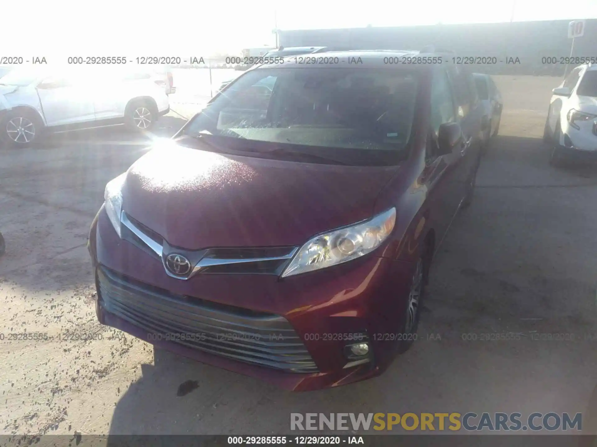 2 Photograph of a damaged car 5TDYZ3DC1LS049689 TOYOTA SIENNA 2020