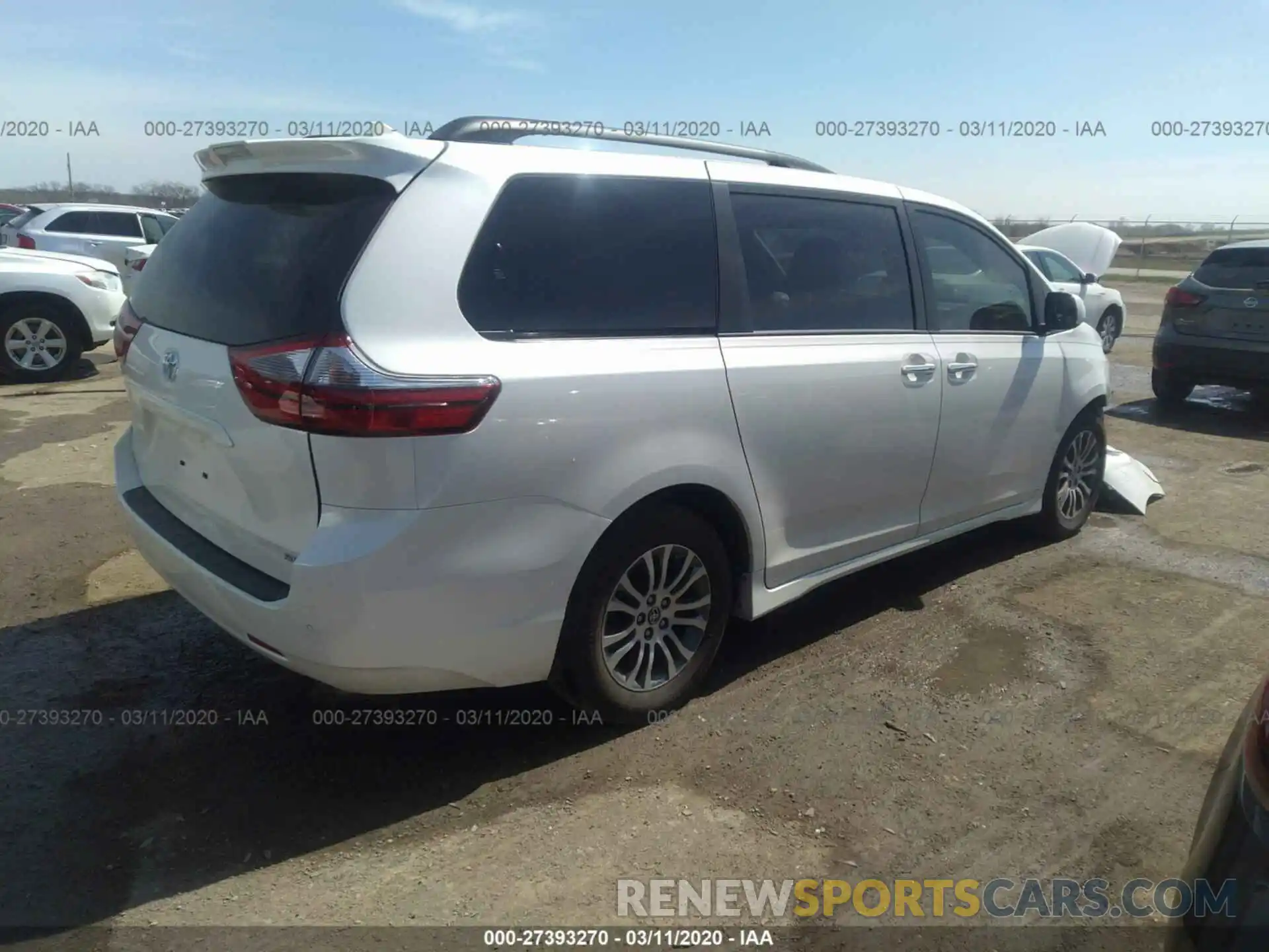 4 Фотография поврежденного автомобиля 5TDYZ3DC1LS053449 TOYOTA SIENNA 2020