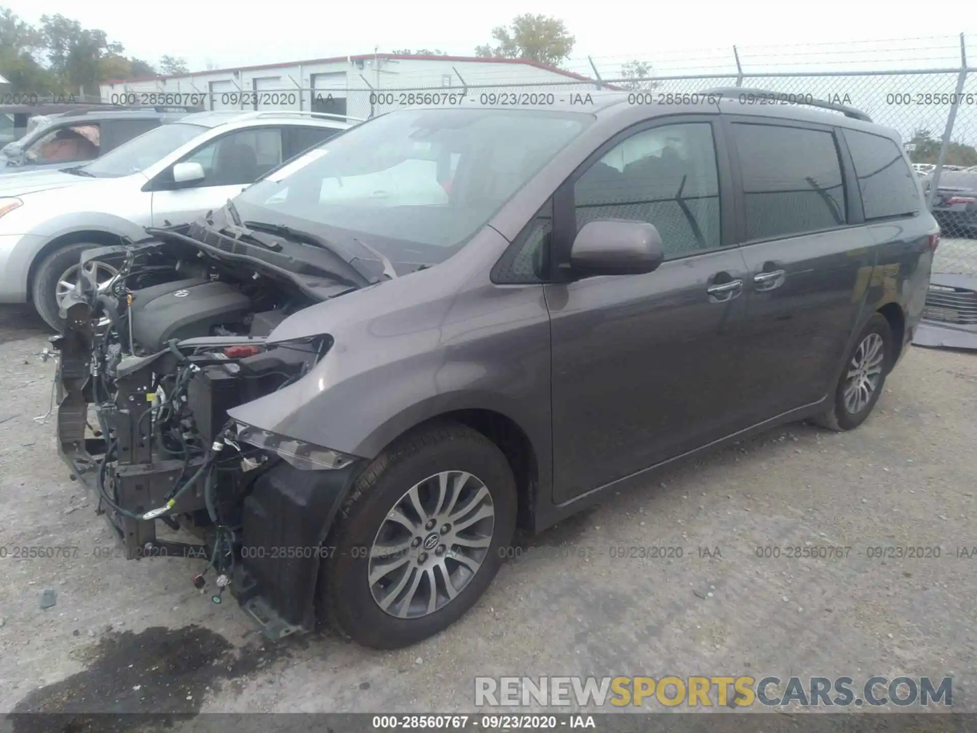 2 Photograph of a damaged car 5TDYZ3DC1LS055413 TOYOTA SIENNA 2020