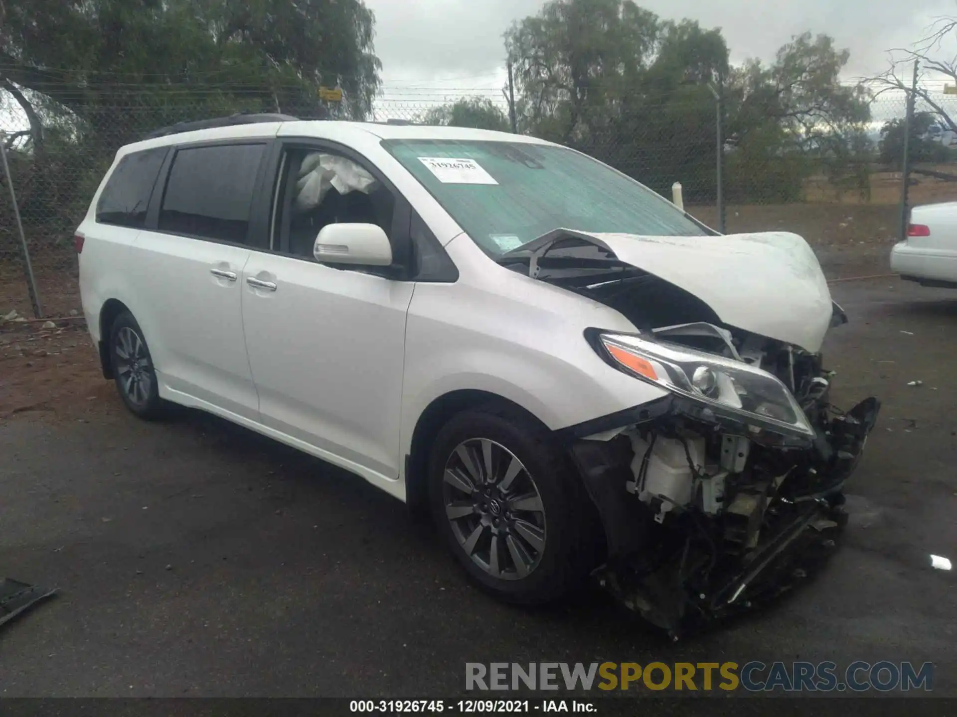 1 Photograph of a damaged car 5TDYZ3DC1LS055718 TOYOTA SIENNA 2020