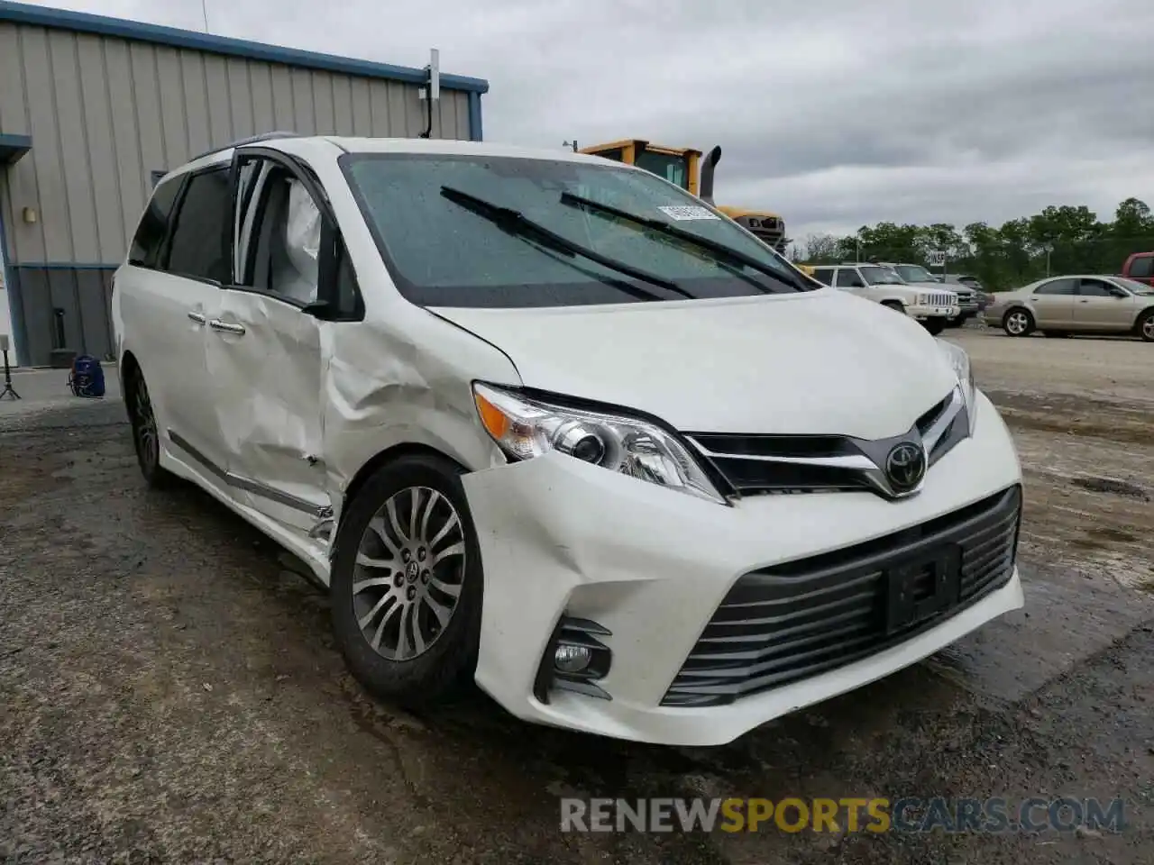 1 Photograph of a damaged car 5TDYZ3DC1LS055895 TOYOTA SIENNA 2020