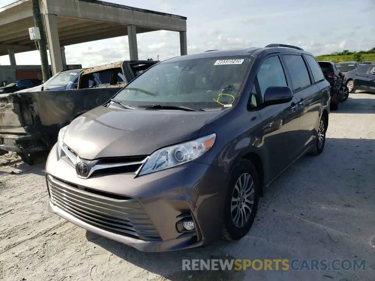 2 Photograph of a damaged car 5TDYZ3DC1LS064225 TOYOTA SIENNA 2020