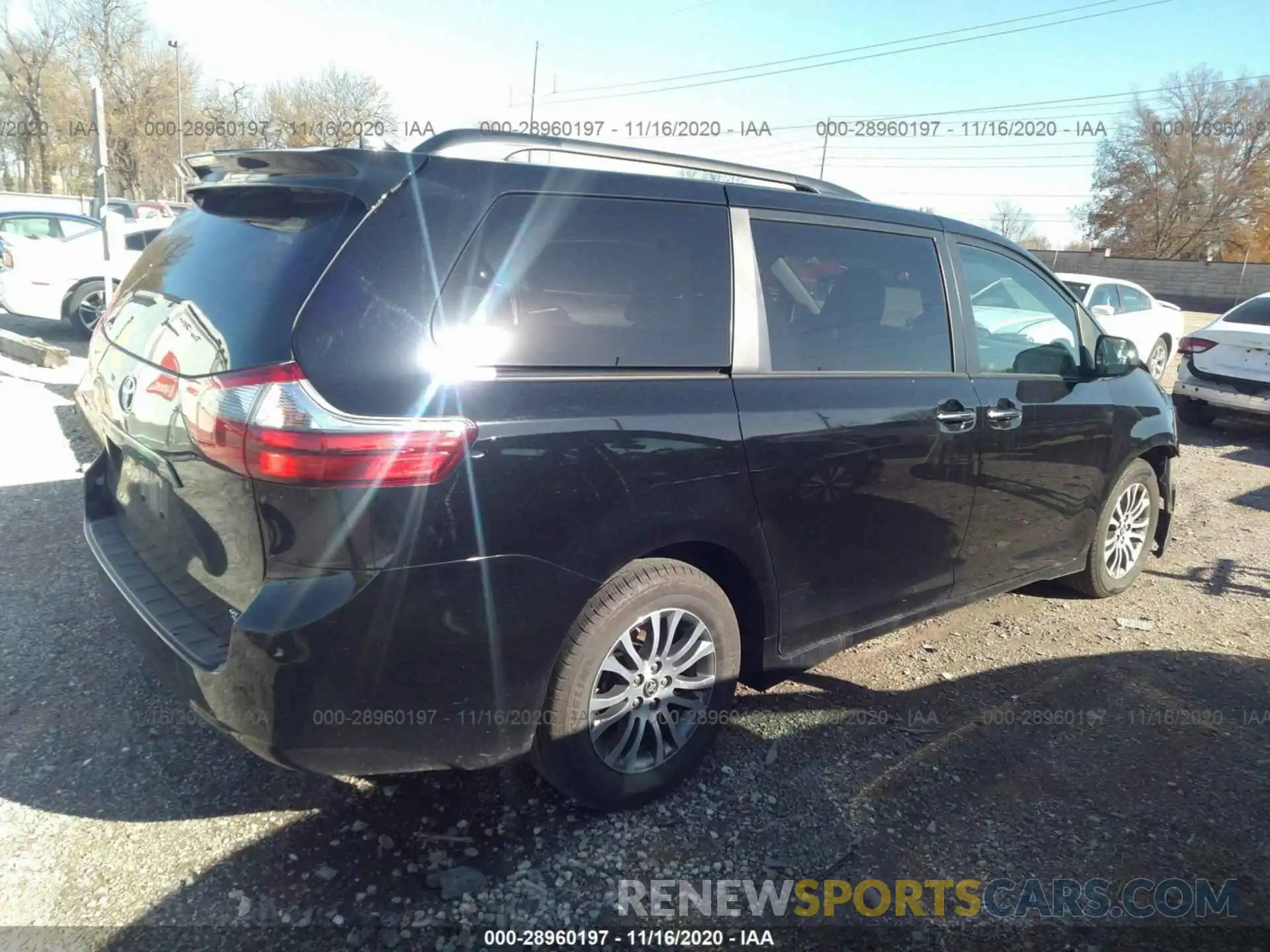 4 Фотография поврежденного автомобиля 5TDYZ3DC1LS066783 TOYOTA SIENNA 2020