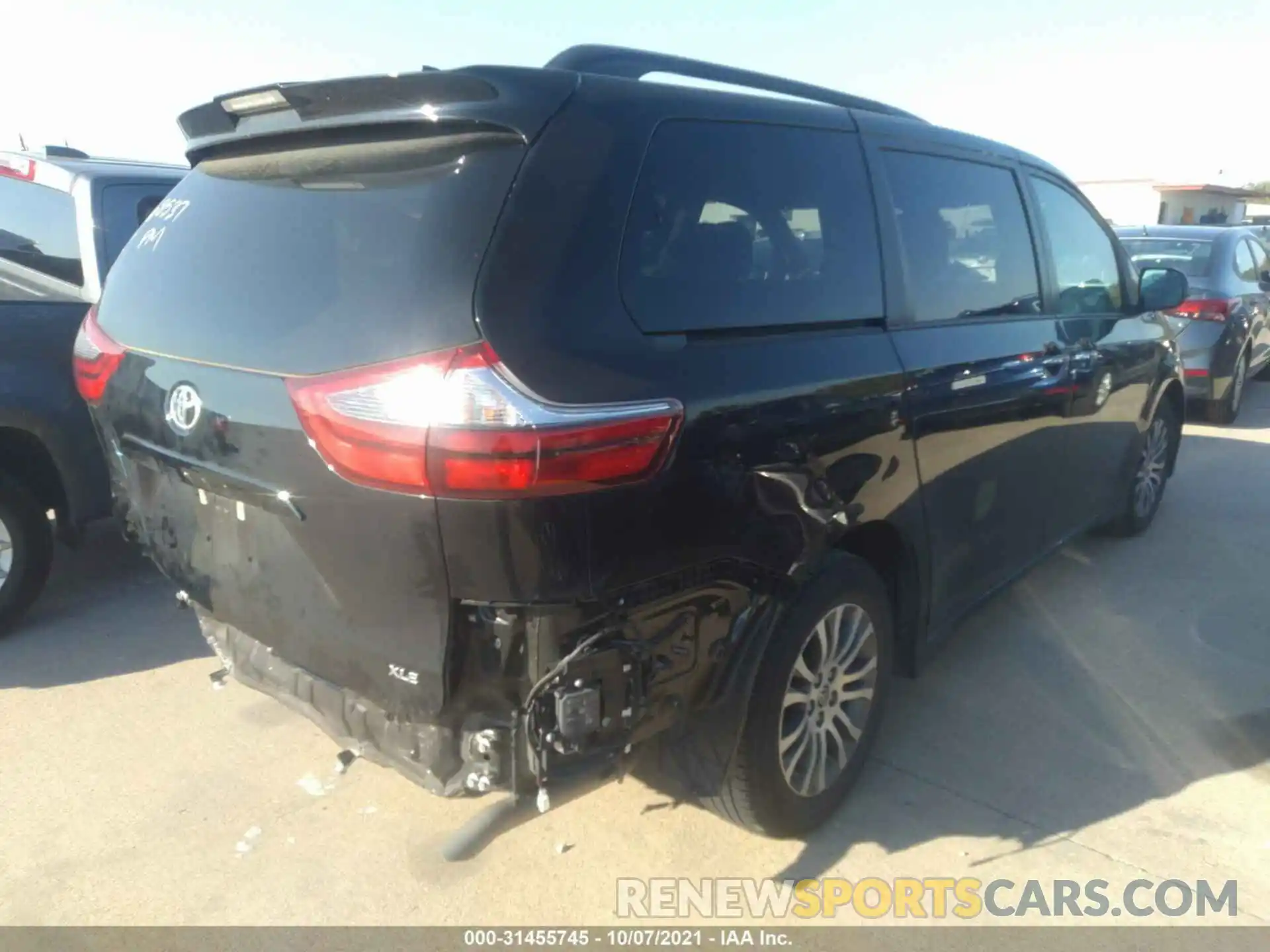 4 Фотография поврежденного автомобиля 5TDYZ3DC1LS067898 TOYOTA SIENNA 2020