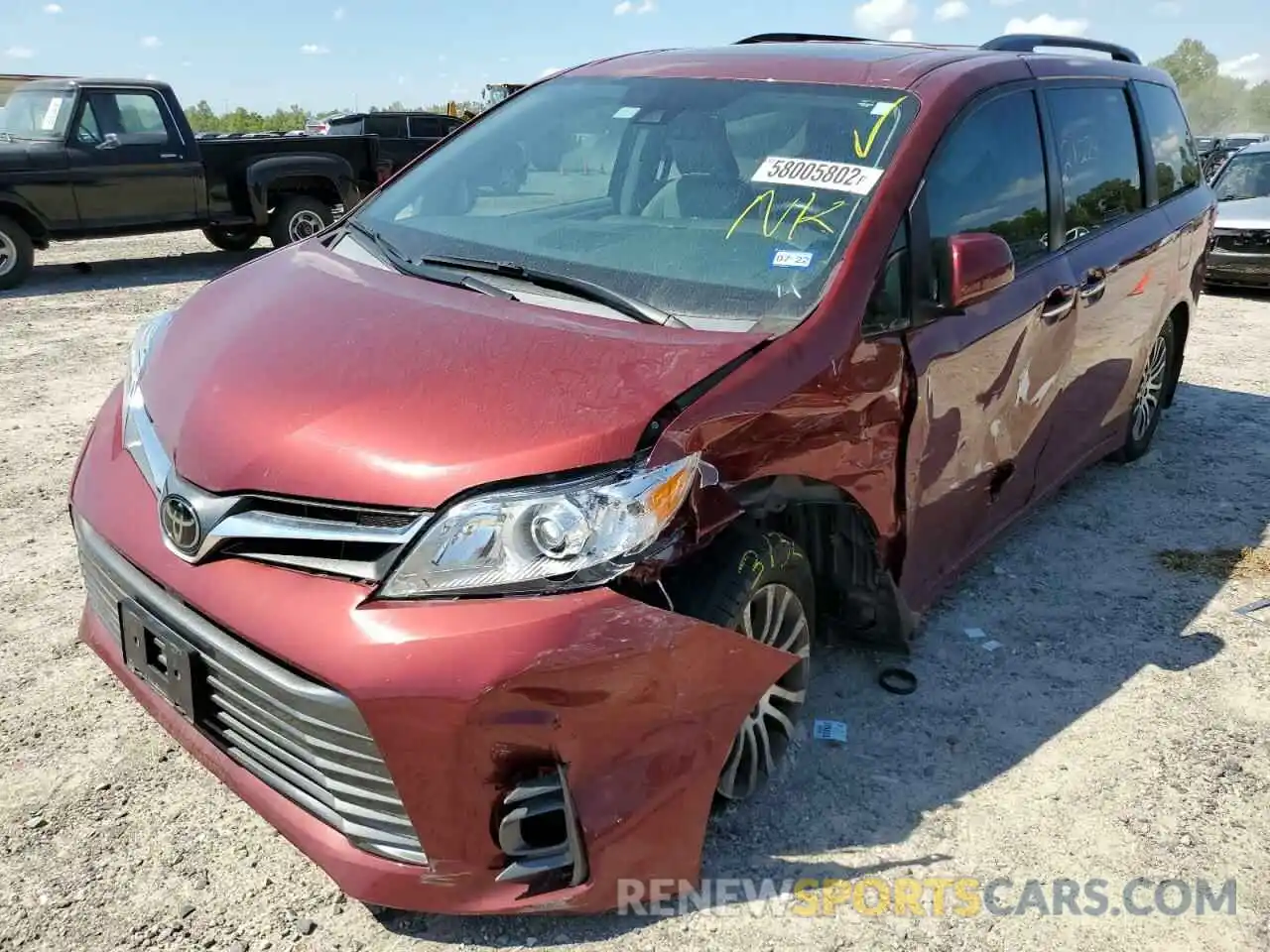 2 Photograph of a damaged car 5TDYZ3DC1LS071711 TOYOTA SIENNA 2020