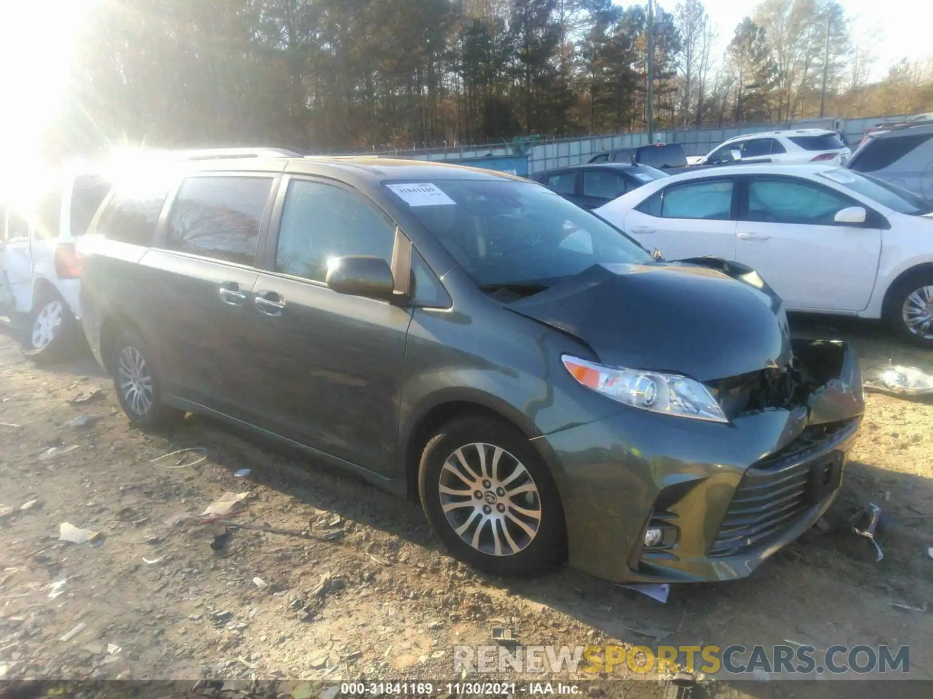 1 Photograph of a damaged car 5TDYZ3DC1LS081896 TOYOTA SIENNA 2020