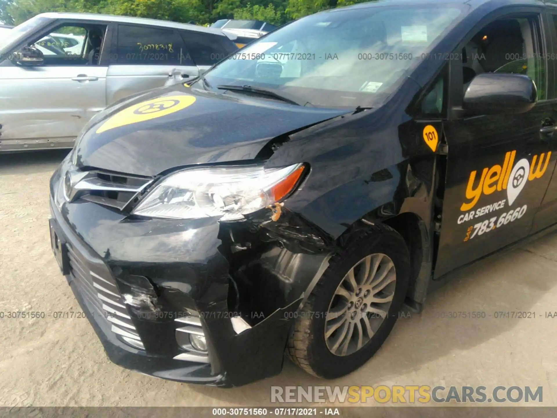 6 Photograph of a damaged car 5TDYZ3DC1LS085897 TOYOTA SIENNA 2020