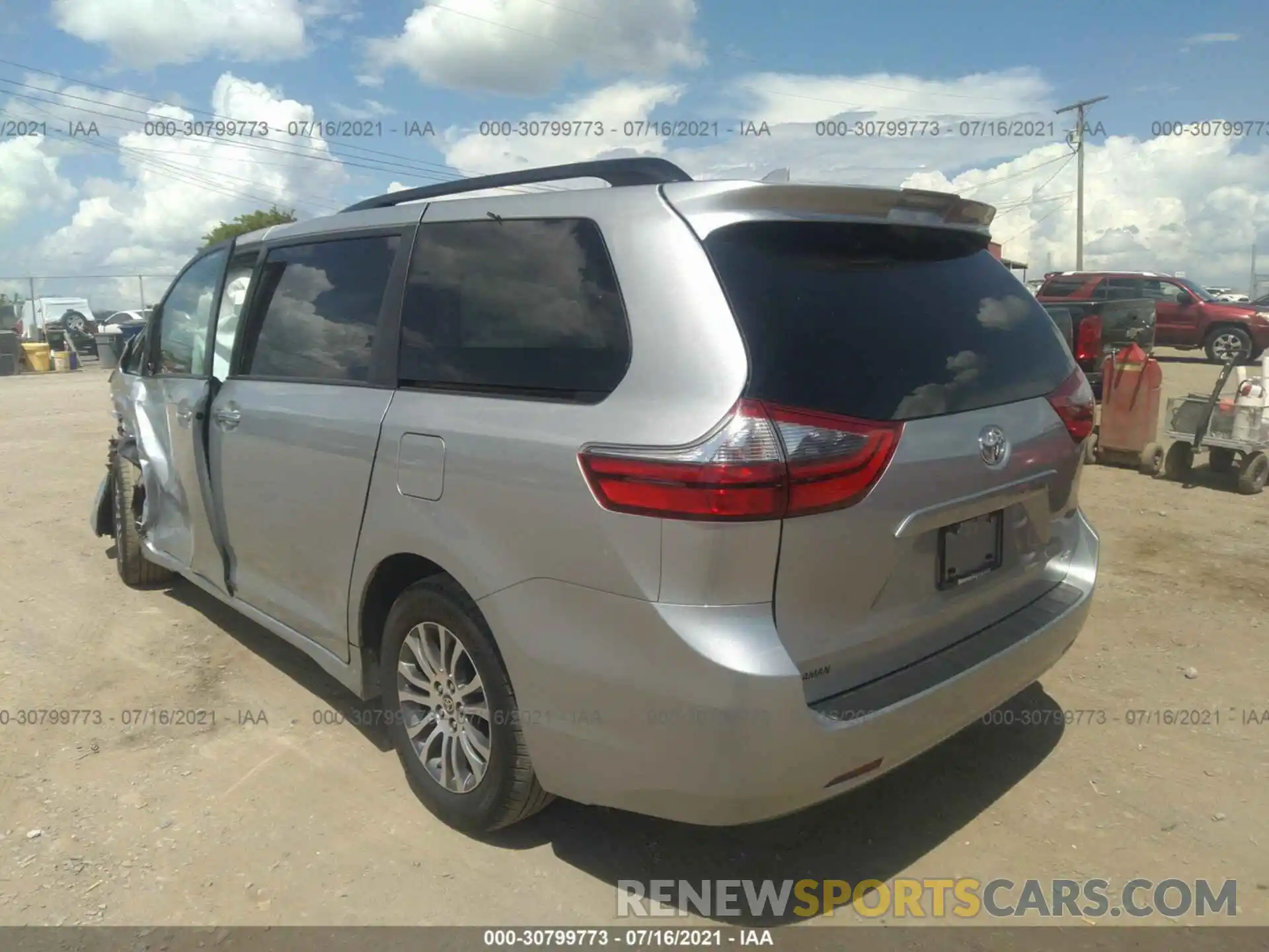 3 Фотография поврежденного автомобиля 5TDYZ3DC1LS086743 TOYOTA SIENNA 2020