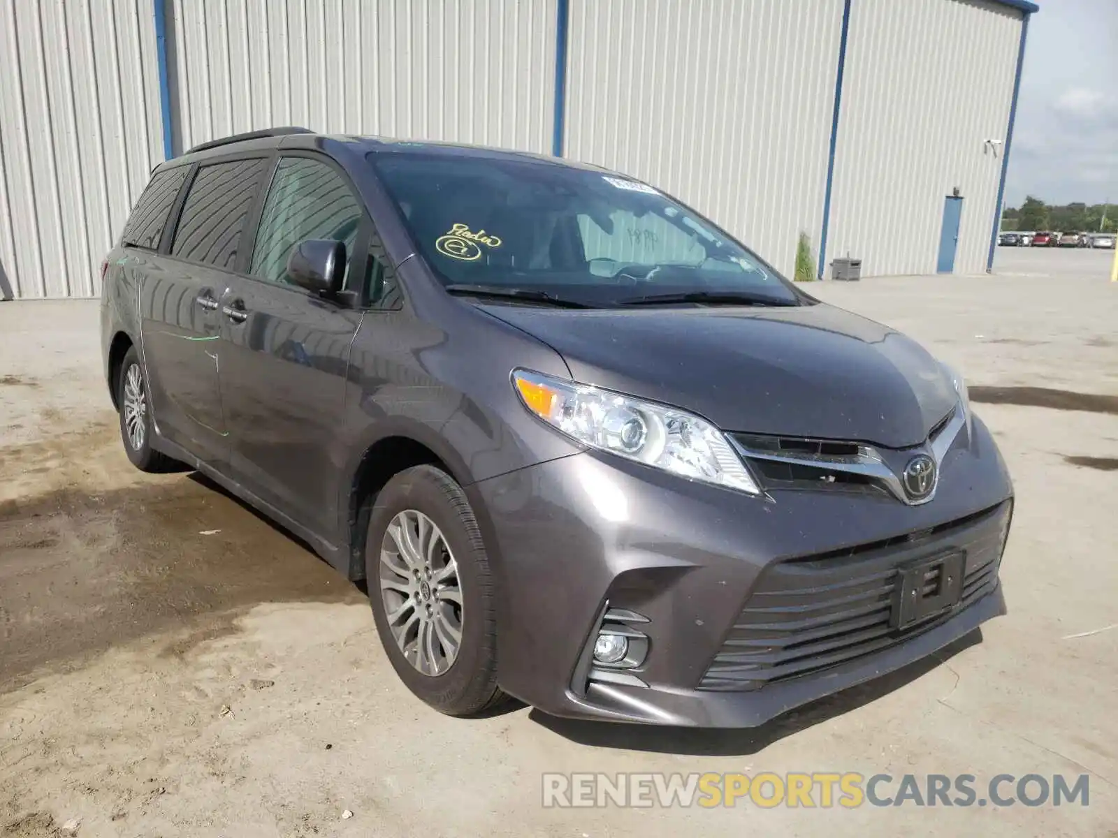 1 Photograph of a damaged car 5TDYZ3DC1LS087505 TOYOTA SIENNA 2020