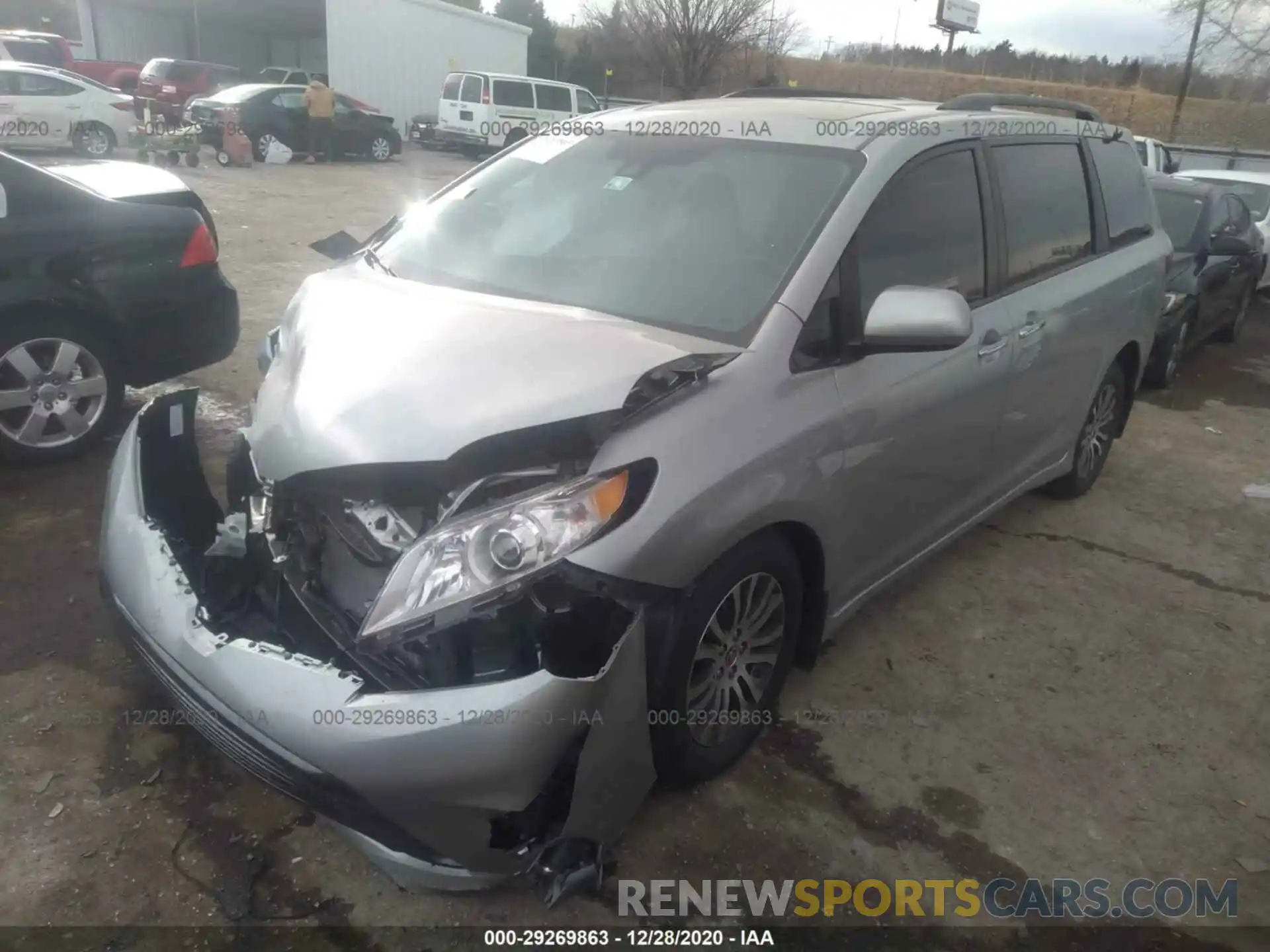 2 Photograph of a damaged car 5TDYZ3DC1LS088072 TOYOTA SIENNA 2020