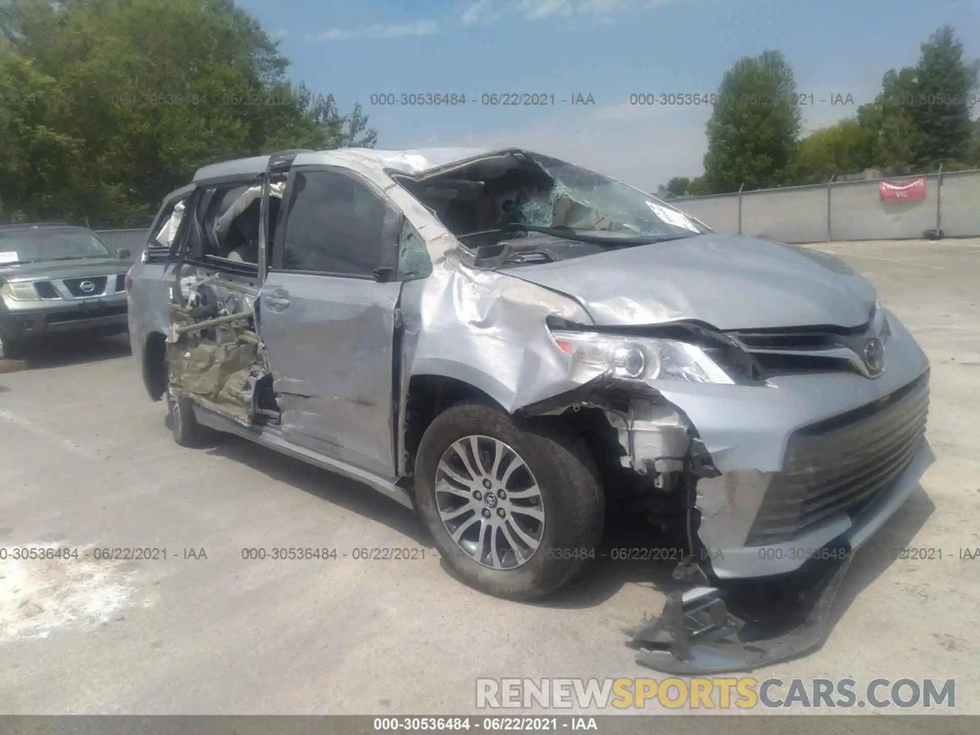 1 Photograph of a damaged car 5TDYZ3DC2LS028026 TOYOTA SIENNA 2020