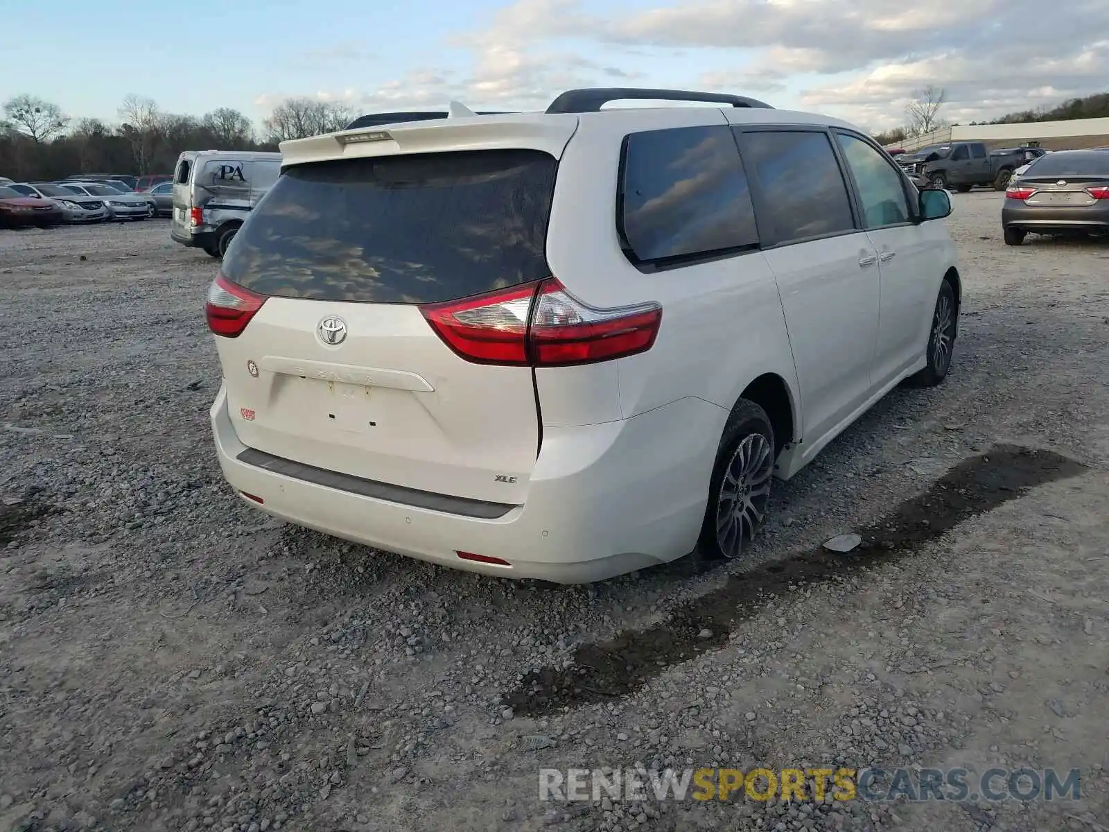 4 Фотография поврежденного автомобиля 5TDYZ3DC2LS035199 TOYOTA SIENNA 2020