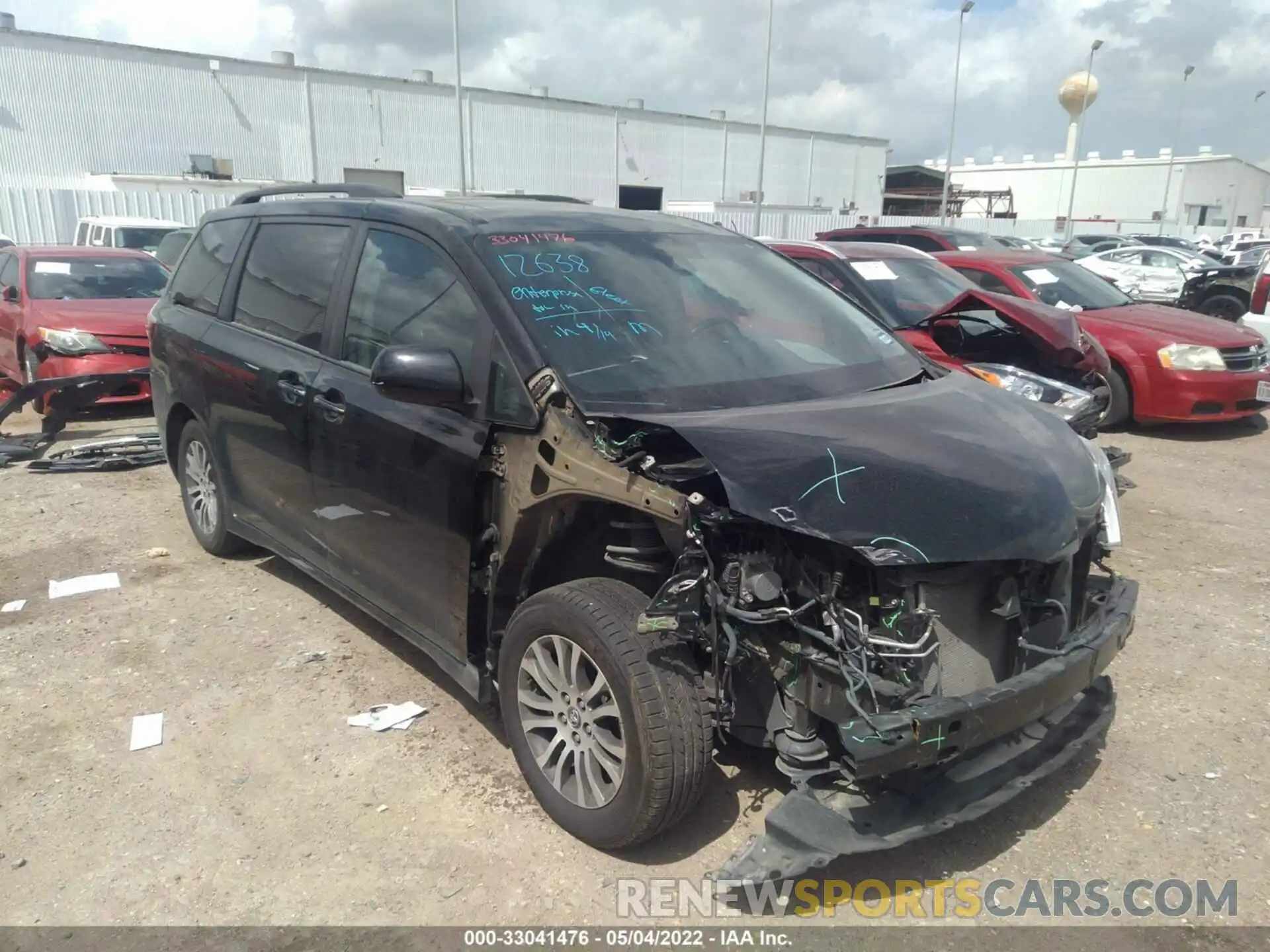 1 Photograph of a damaged car 5TDYZ3DC2LS048387 TOYOTA SIENNA 2020