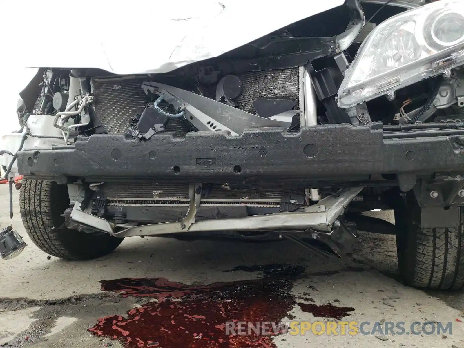 9 Photograph of a damaged car 5TDYZ3DC2LS053458 TOYOTA SIENNA 2020