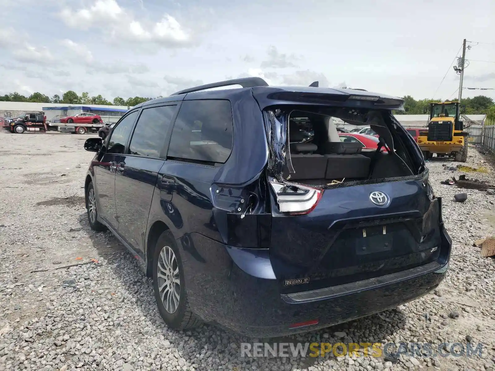 3 Photograph of a damaged car 5TDYZ3DC2LS058465 TOYOTA SIENNA 2020