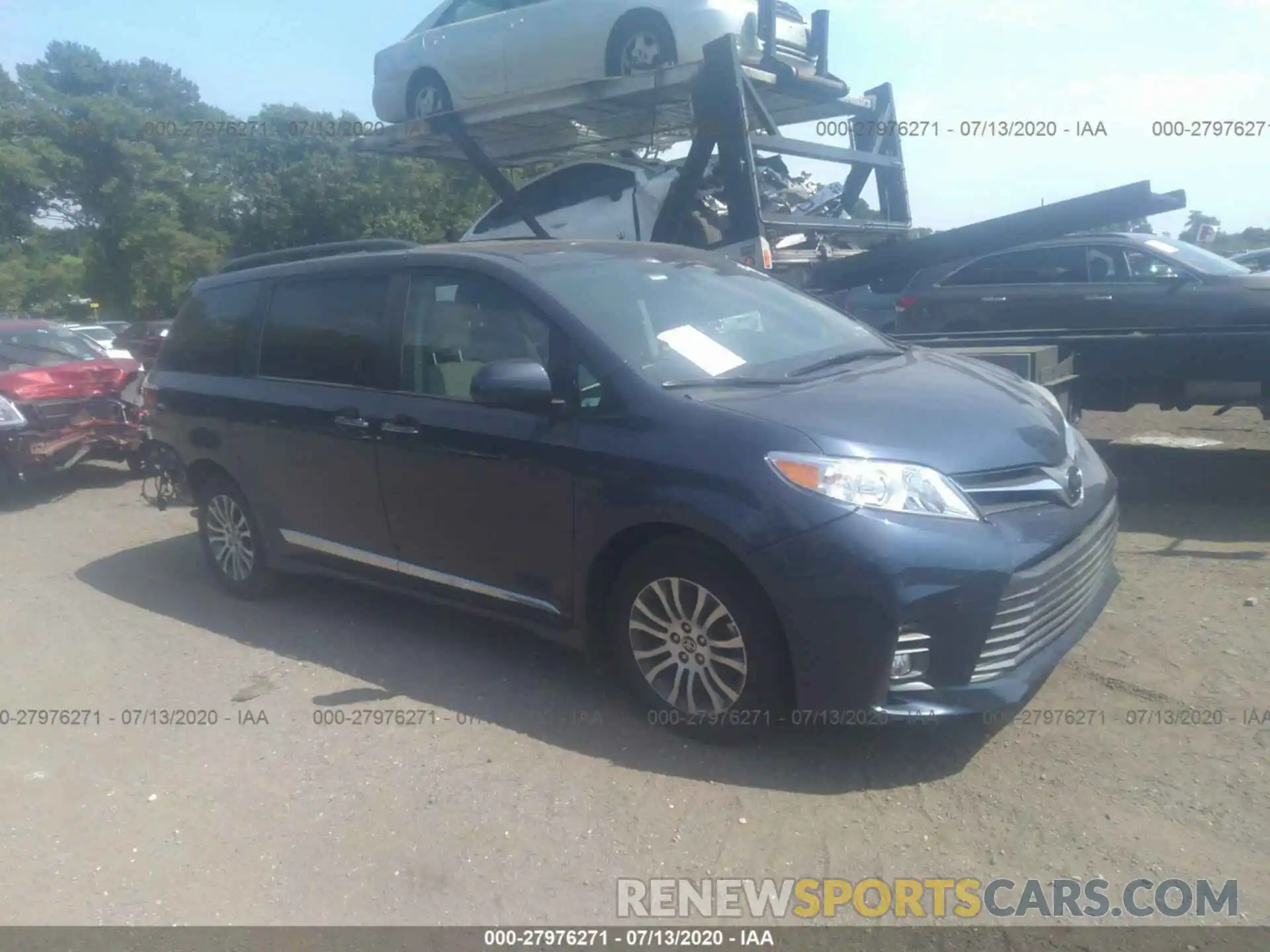 1 Фотография поврежденного автомобиля 5TDYZ3DC2LS058594 TOYOTA SIENNA 2020