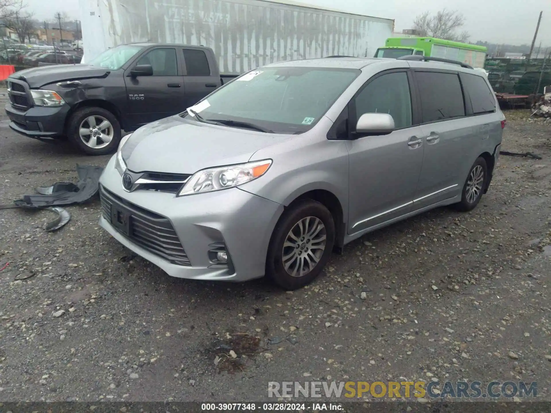 2 Фотография поврежденного автомобиля 5TDYZ3DC2LS073421 TOYOTA SIENNA 2020