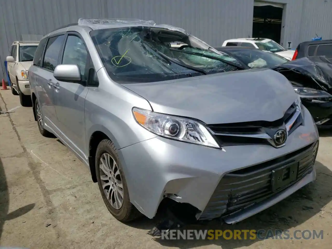 1 Photograph of a damaged car 5TDYZ3DC2LS075007 TOYOTA SIENNA 2020