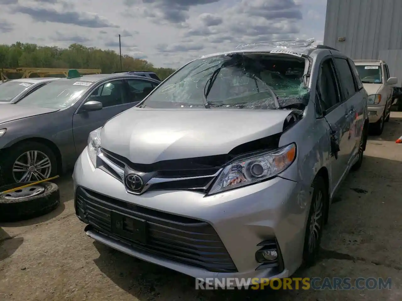 9 Photograph of a damaged car 5TDYZ3DC2LS075007 TOYOTA SIENNA 2020