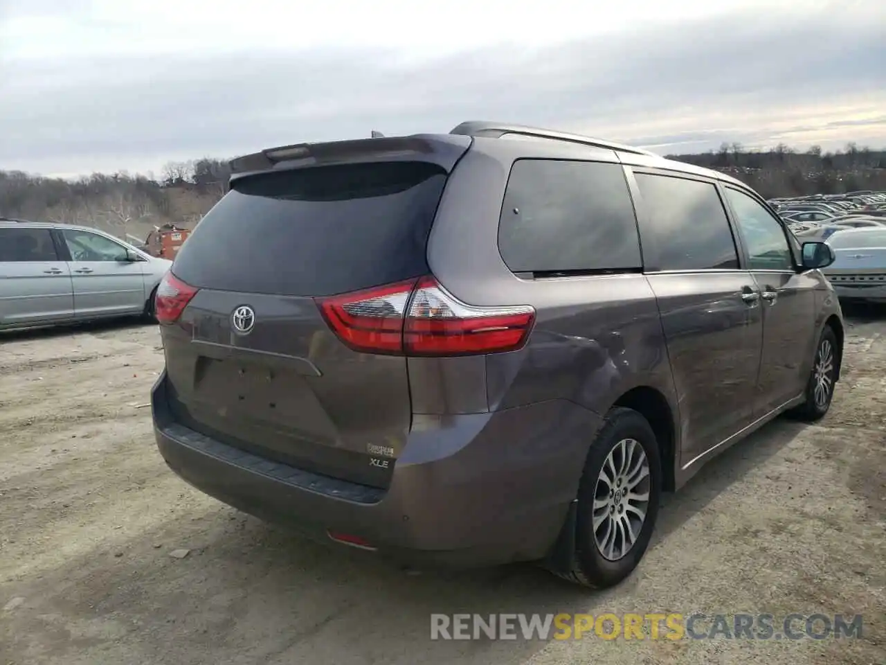 4 Фотография поврежденного автомобиля 5TDYZ3DC2LS076822 TOYOTA SIENNA 2020