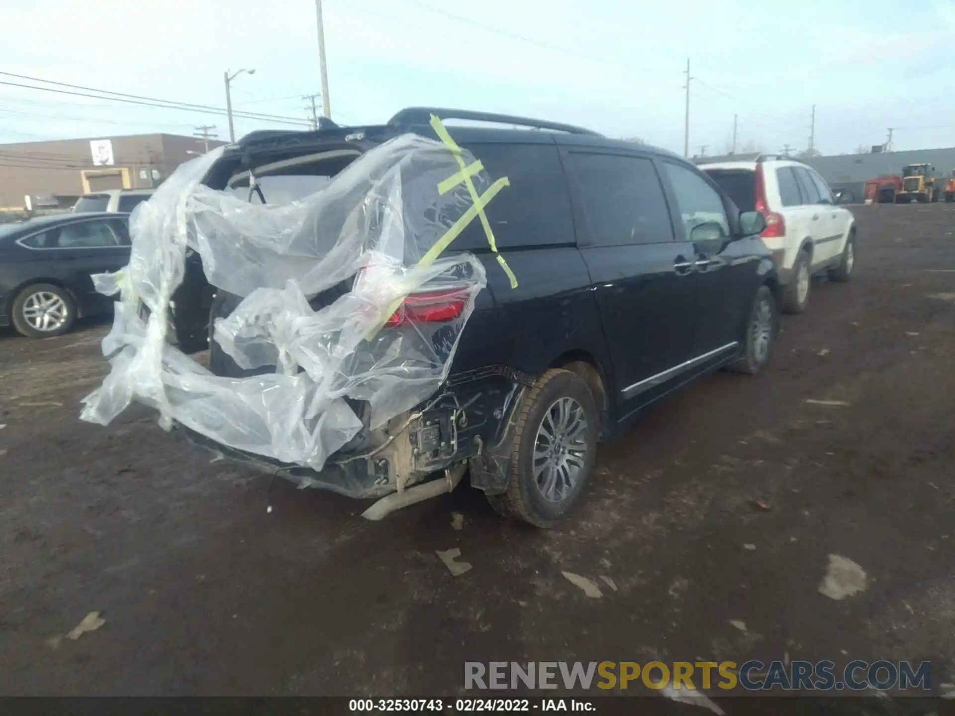 4 Фотография поврежденного автомобиля 5TDYZ3DC2LS083818 TOYOTA SIENNA 2020