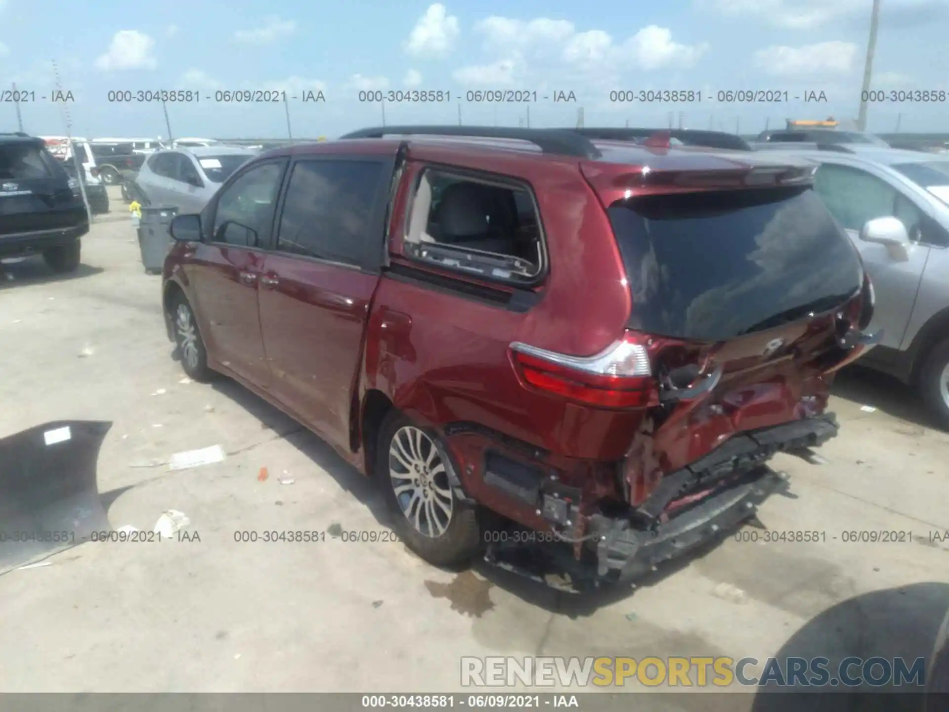 6 Photograph of a damaged car 5TDYZ3DC2LS083835 TOYOTA SIENNA 2020