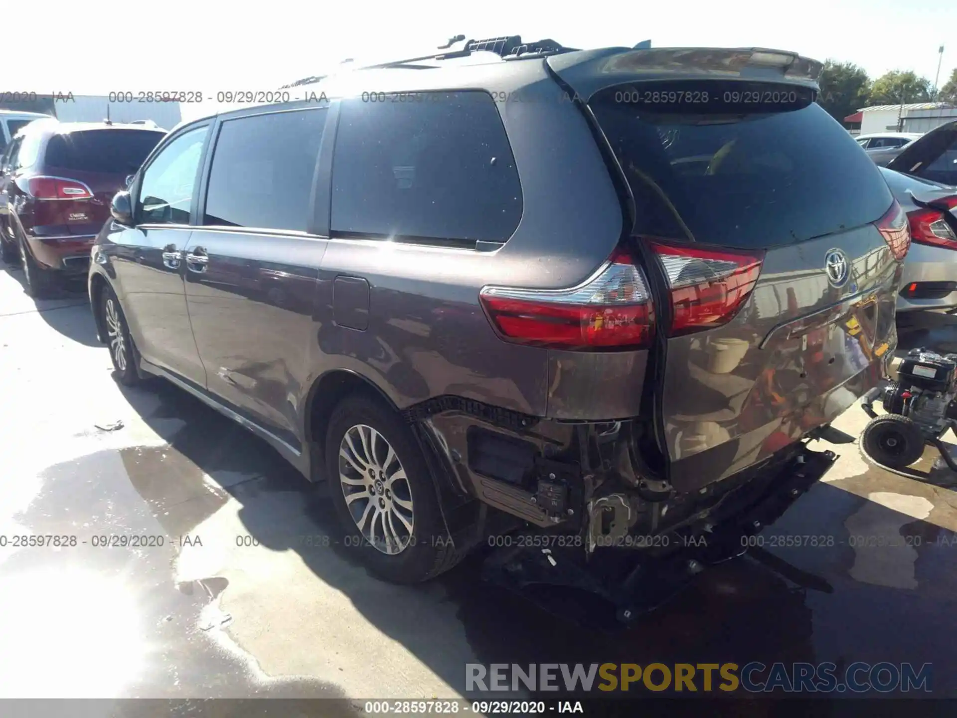 3 Фотография поврежденного автомобиля 5TDYZ3DC3LS026978 TOYOTA SIENNA 2020