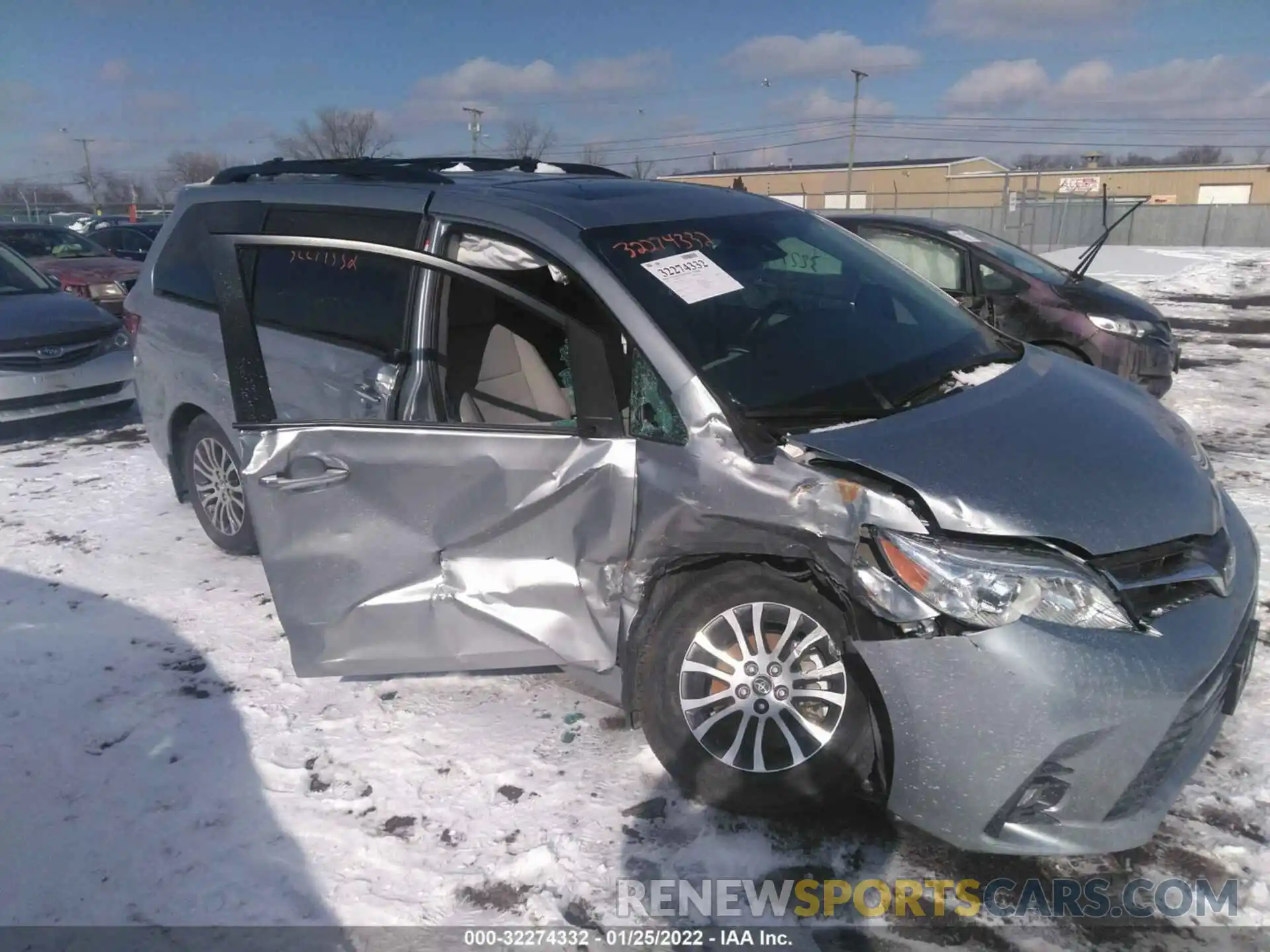 6 Photograph of a damaged car 5TDYZ3DC3LS031517 TOYOTA SIENNA 2020