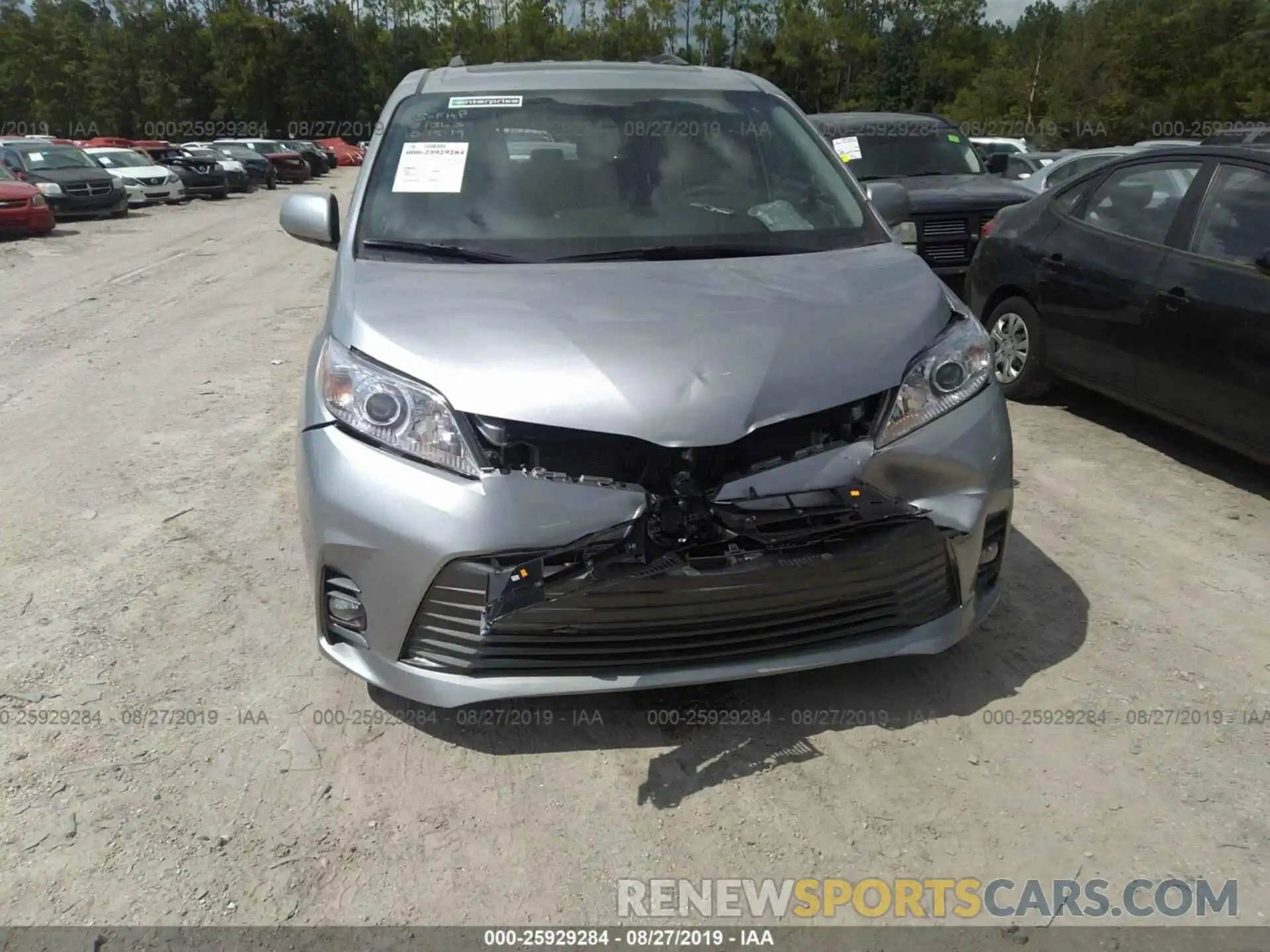 6 Photograph of a damaged car 5TDYZ3DC3LS033591 TOYOTA SIENNA 2020