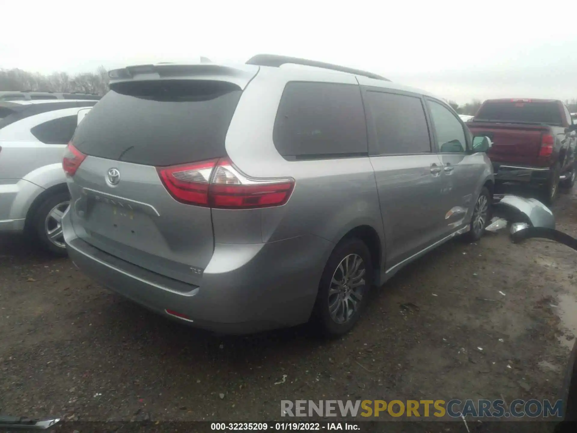 4 Фотография поврежденного автомобиля 5TDYZ3DC3LS041500 TOYOTA SIENNA 2020