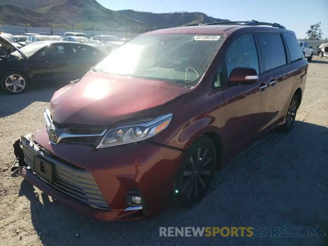 2 Photograph of a damaged car 5TDYZ3DC3LS047037 TOYOTA SIENNA 2020