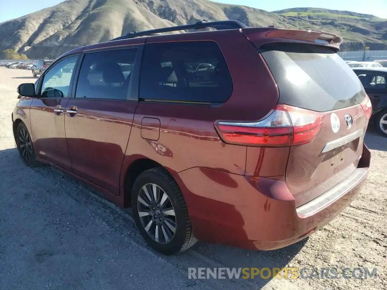 3 Photograph of a damaged car 5TDYZ3DC3LS047037 TOYOTA SIENNA 2020