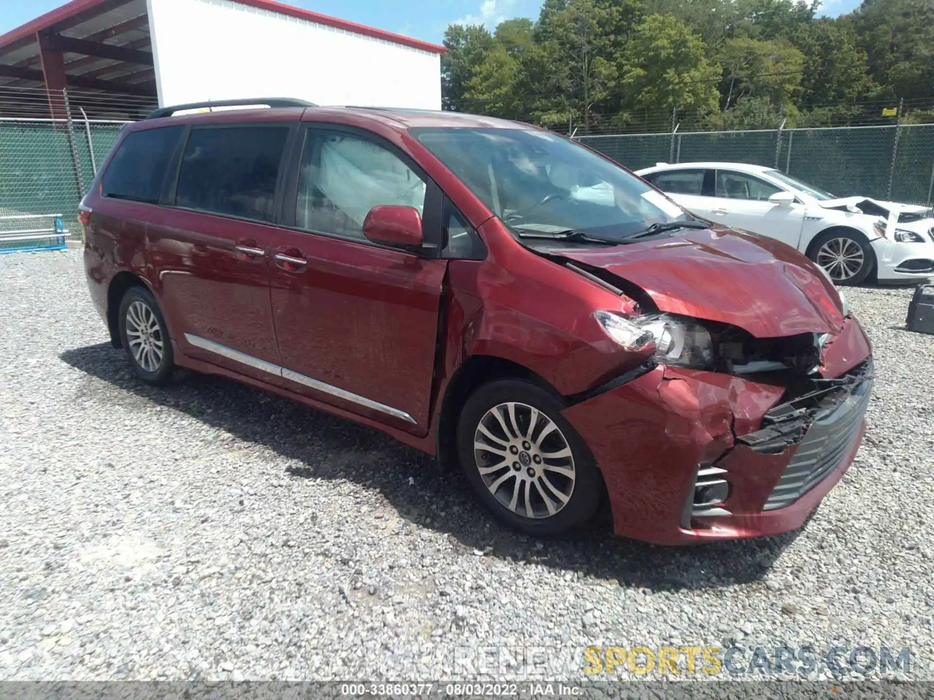 1 Photograph of a damaged car 5TDYZ3DC3LS048768 TOYOTA SIENNA 2020