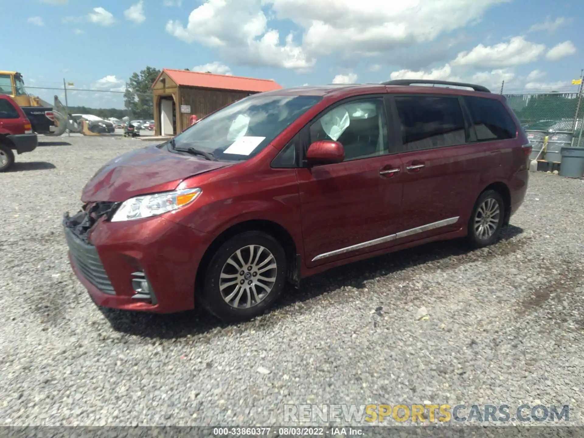 2 Photograph of a damaged car 5TDYZ3DC3LS048768 TOYOTA SIENNA 2020