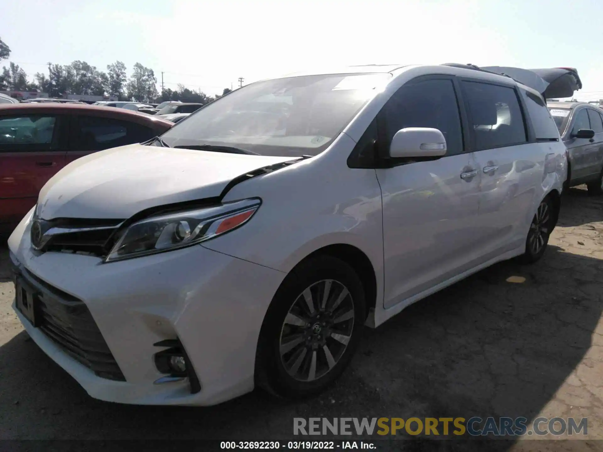 2 Фотография поврежденного автомобиля 5TDYZ3DC3LS053405 TOYOTA SIENNA 2020