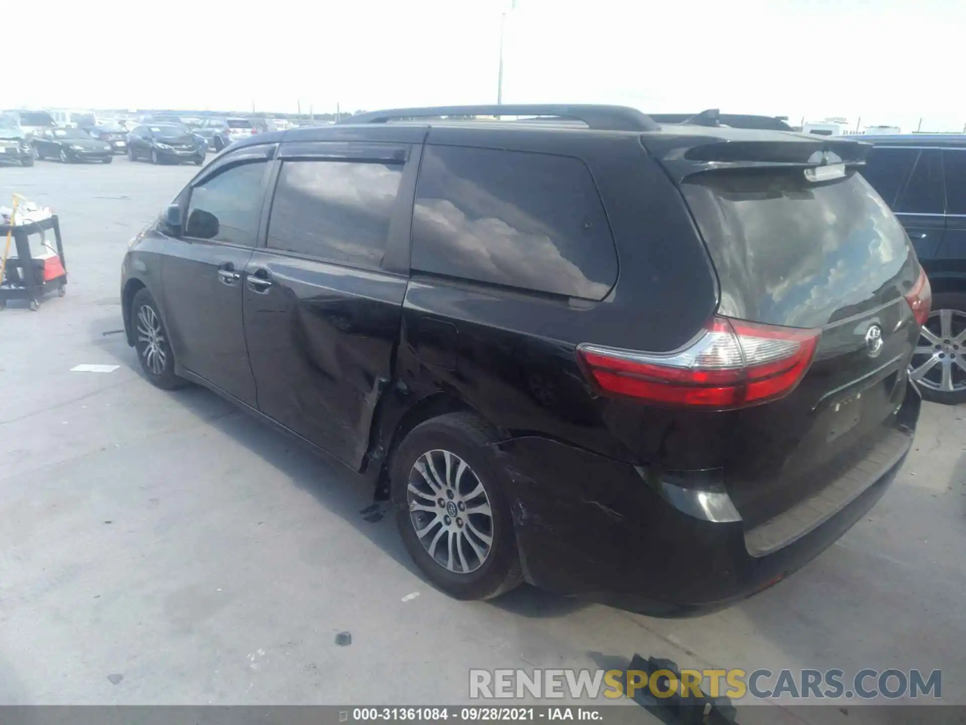 3 Photograph of a damaged car 5TDYZ3DC3LS056627 TOYOTA SIENNA 2020