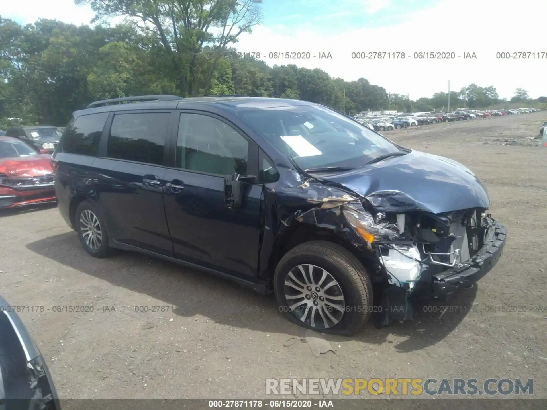 1 Photograph of a damaged car 5TDYZ3DC3LS057048 TOYOTA SIENNA 2020