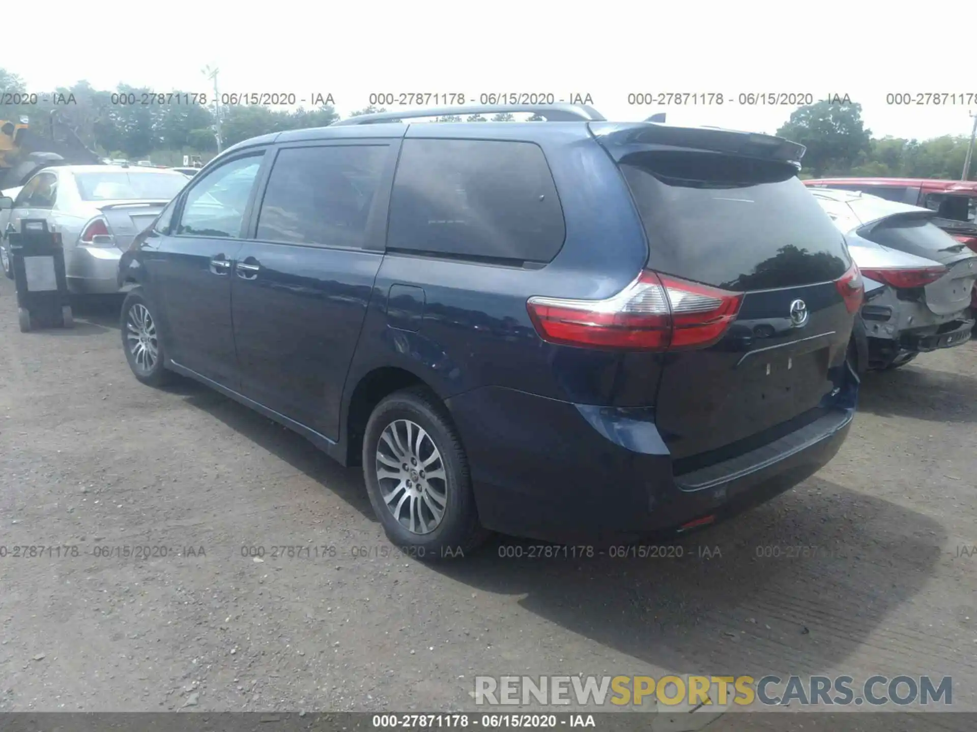 3 Фотография поврежденного автомобиля 5TDYZ3DC3LS057048 TOYOTA SIENNA 2020